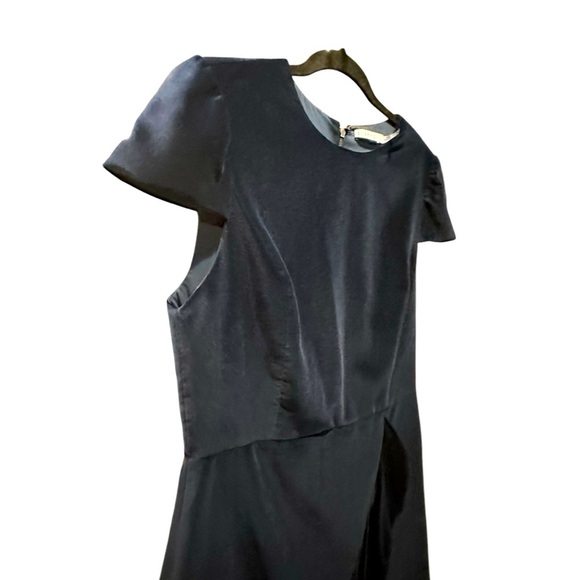 Alice + Olivia Elegant Navy velvet ruffle Dress size 12 - Picture 6 of 12